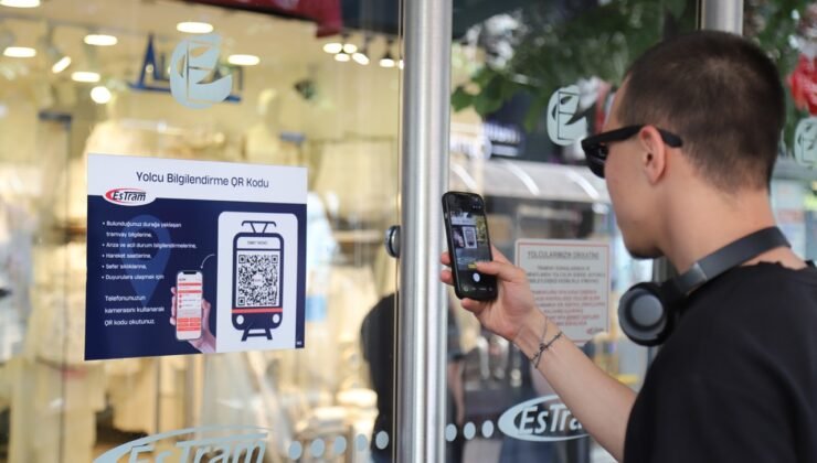 Eskişehir’de Tramvay Duraklarında Qr Kod Dönemi Başladı
