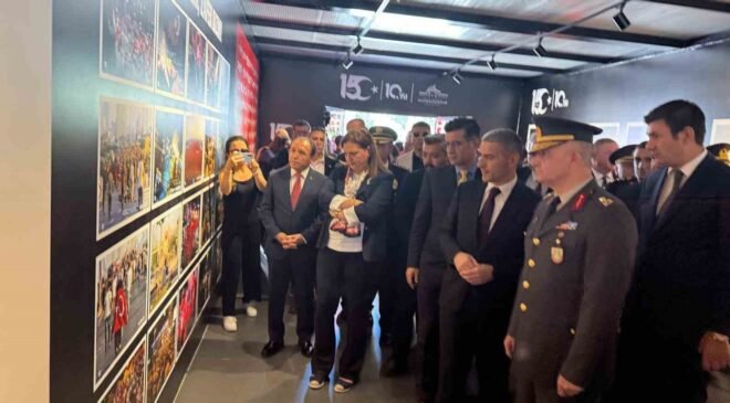 Afyonkarahisar’da ’15 Temmuz Anma ve Dijital Deneyim Merkezi’ hizmete açıldı