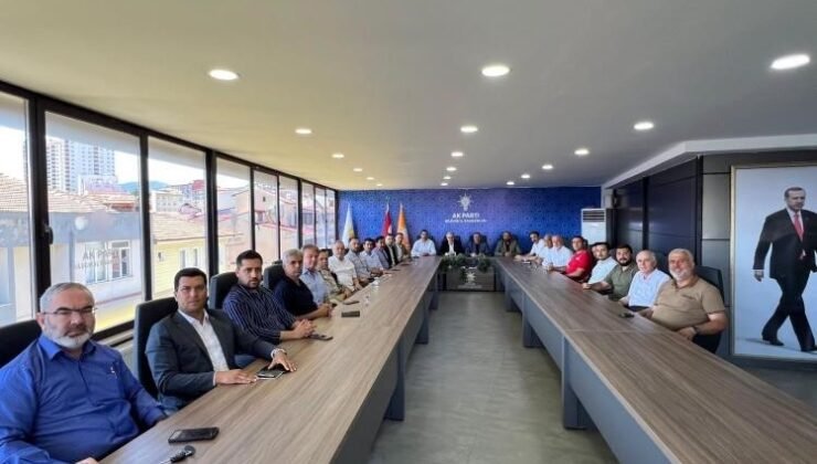 AK Parti Bilecik heyeti sivil toplum kuruluşlarıyla bir araya geldi