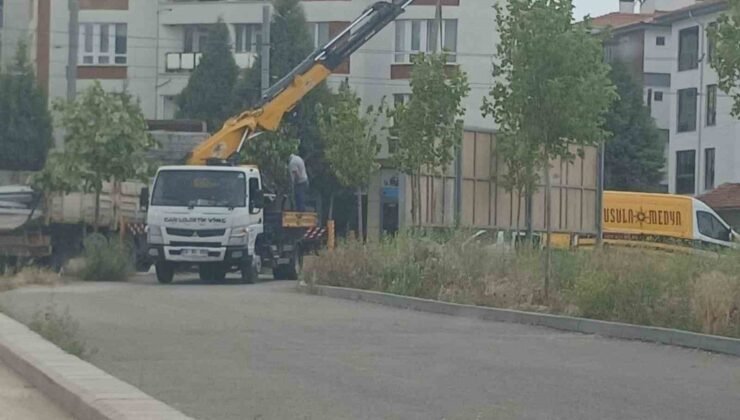 AK Parti Tepebaşı İlçe Başkanı Tunç: “Eskişehir’de belediyecilik anlayışı ciddi bir koordinasyon sorunuyla karşı karşıya”