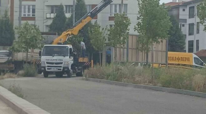 AK Parti Tepebaşı İlçe Başkanı Tunç: “Eskişehir’de belediyecilik anlayışı ciddi bir koordinasyon sorunuyla karşı karşıya”