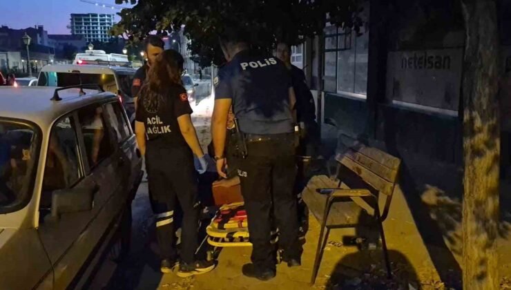 Alkol alıp bayılan şahıstan yardım etmeye çalışan ekiplere tepki: “Sen beni tanıyor musun?”