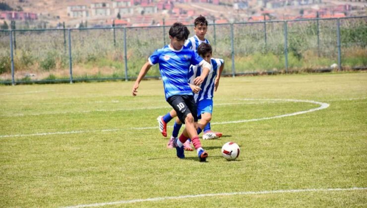 ANALİG Yıldızlar Futbol Müsabakaları Afyonkarahisar’da başladı