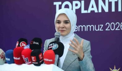Bakan Göktaş’ın Eskişehir mesaisine damga vuran sevimli misafirler