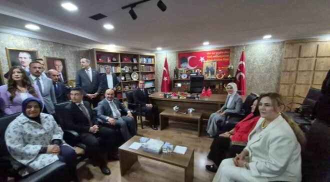 Bakan Göktaş’tan MHP Eskişehir İl Başkanlığı’na ziyaret