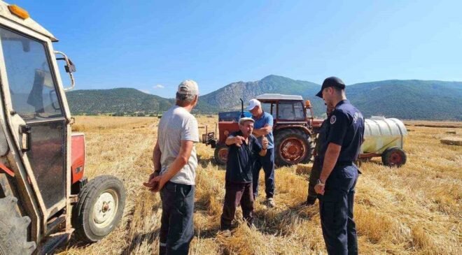 Biçerdöver operatörlerine yangın eğitimi
