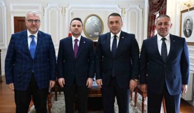 Bilecik heyeti Adalet Bakanı Gürlek ile kentteki çalışmaları ve projeleri değerlendirdi