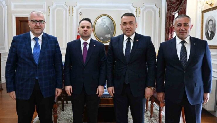 Bilecik heyeti Adalet Bakanı Gürlek ile kentteki çalışmaları ve projeleri değerlendirdi