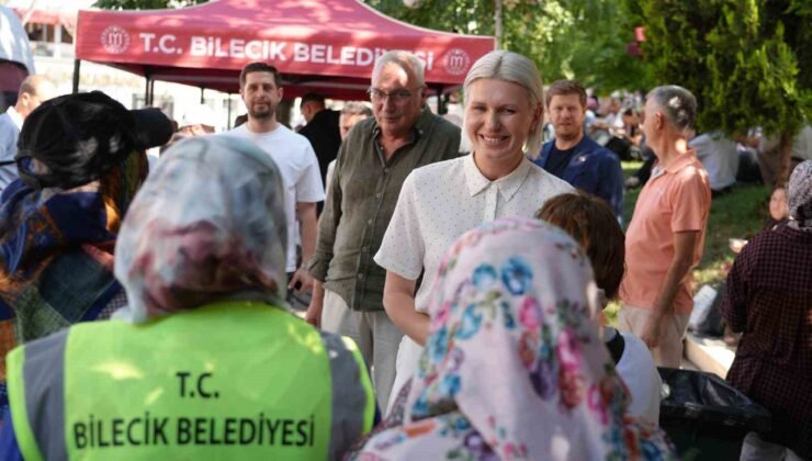 Bilecik’te binlerce kişiye aşure dağıtıldı
