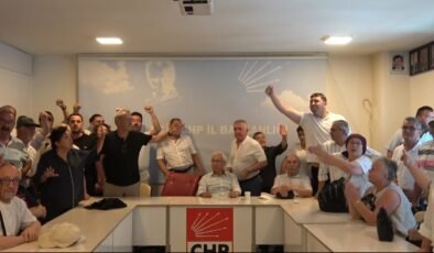 Bilecik’te CHP binasında gergin anlar