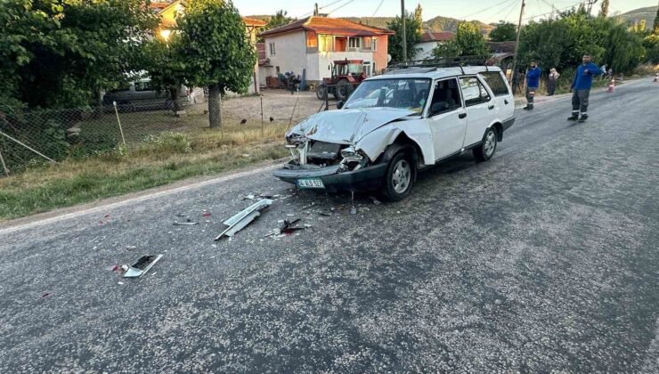 Bilecik’te maddi hasarla atlatılan trafik kazası