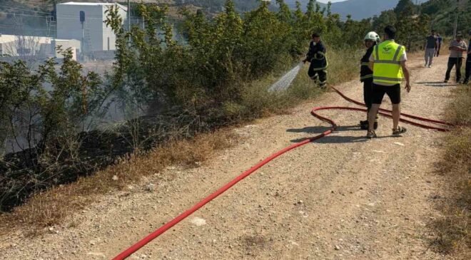 Bilecik’te YHT hattı yakınında çıkan otluk yangını anında söndürüldü