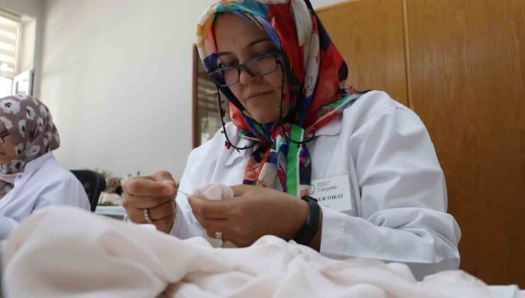Bir iğne ve bir iplikle kültür mirasını geleceğe taşıyorlar