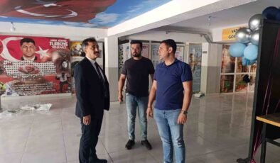 Bolvadin’deki okullarda bakım ve onarım çalışmaları sürüyor