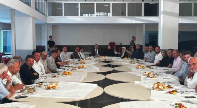 Çavdarhisar Kaymakamı Murat Ak’a veda programı düzenlendi