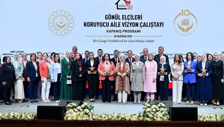Doç. Dr. Şenay Yılmaz, ’Gönül Elçileri Koruyucu Aile Vizyon Çalıştayı’na katıldı