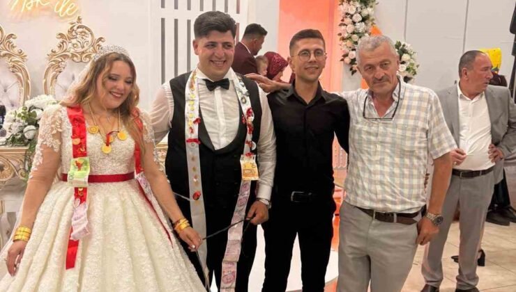 Düğünde damada Fenerbahçe forması giydirilmiş kuzuyu hediye ettiler