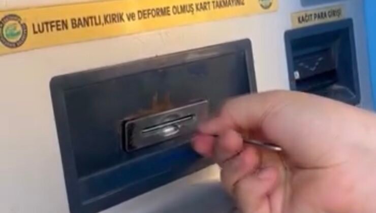 Eskişehir Büyükşehir Belediyesi’ne ait otomattan kartını ancak cımbızla alabildi