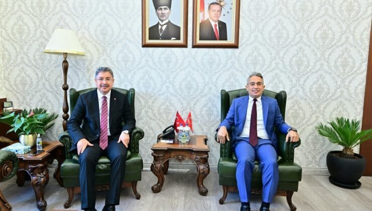 Eskişehir Cumhuriyet Başsavcılığına atanan Deniz, Vali Yılmaz’ı ziyaret etti