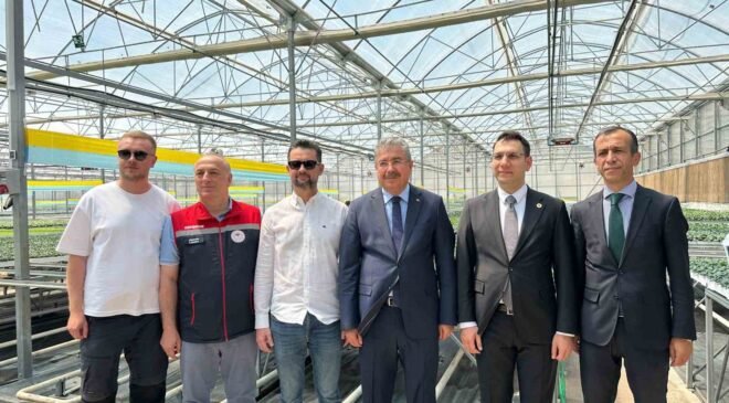 Eskişehir Valisi Dr. Erdinç Yılmaz, Sarıcakaya’daki fide tesisini ziyaret etti