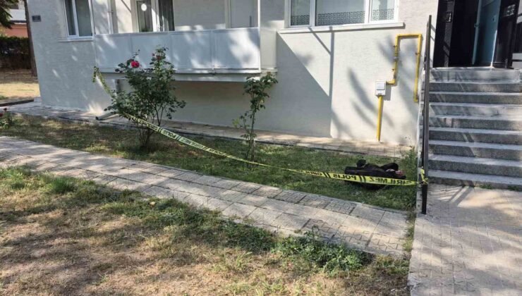Eskişehir’de 4’üncü kattan düşen yaşlı kadın hayatını kaybetti