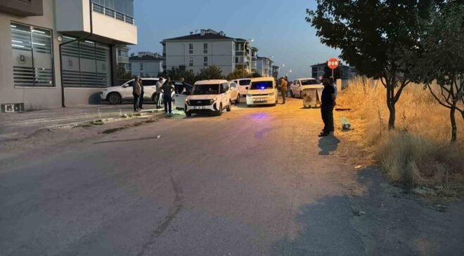 Eskişehir’de iki aile arasında çıkan kavgada 2 kişi yaralandı