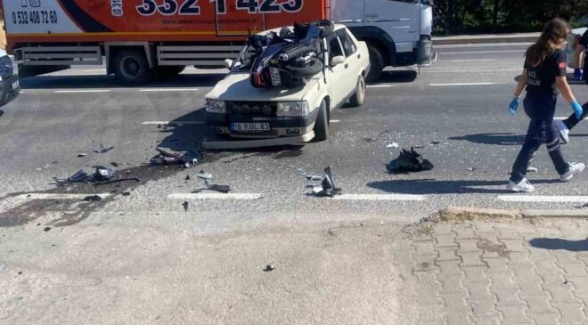 Eskişehir’de otomobil ile motosiklet çarpıştı: 3 yaralı