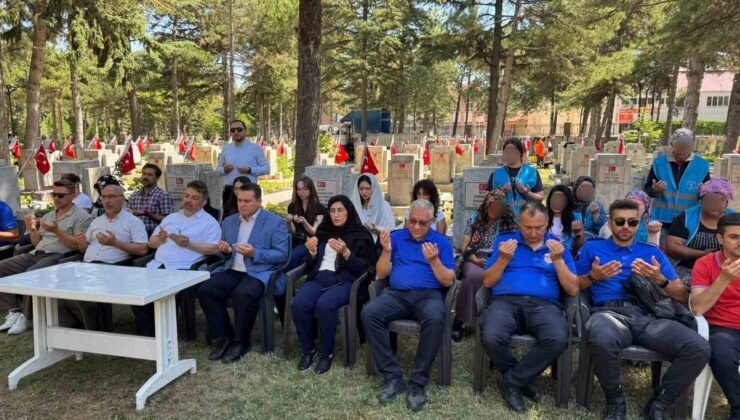 Eskişehir’de şehitleri anma programı gerçekleştirildi