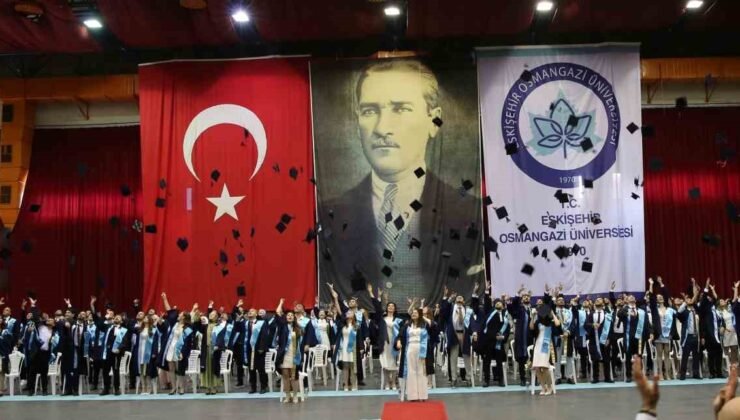 ESOGÜ Diş Hekimliği Fakültesi 2026 mezunlarını verdi