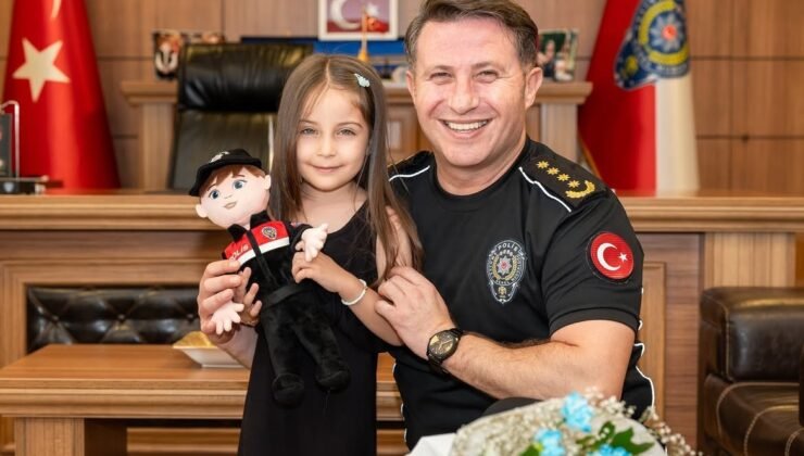 Gazi kızına yunus polis bebeği hediye edildi
