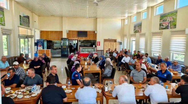 Hisarcık Belediye Başkanı Demirtaş, belediye personeliyle bir araya geldi