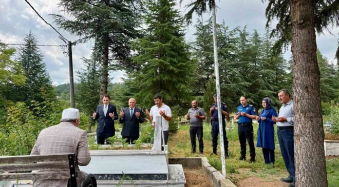 Hisarcık’ta 15 Temmuz’un 10. yılında şehitlik ziyareti