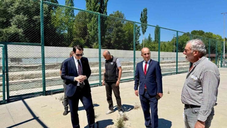 Hisarcık’ta okul spor alanları yenileniyor