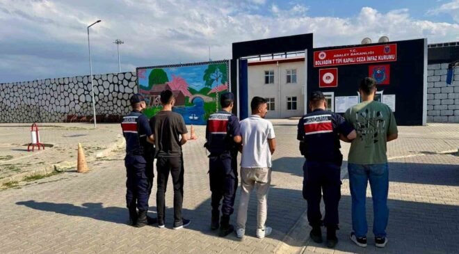 Jandarma çeşitli suçlardan aranan 34 kişiyi yakaladı