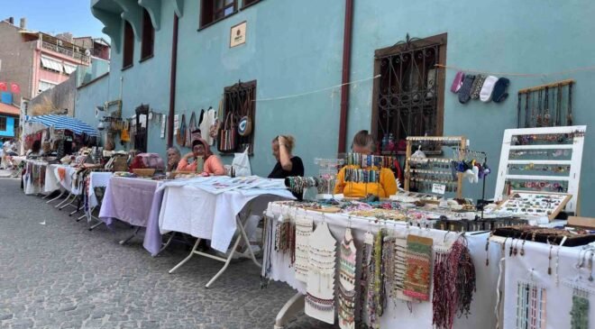 Kadın girişimciler geleneksel zanaatları modern tasarımlarla buluşturuyor