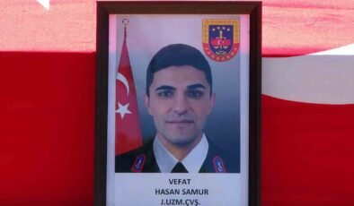 Kazada hayatını kaybeden uzman çavuş son yolculuğuna memleketi Uşak’ta uğurlandı