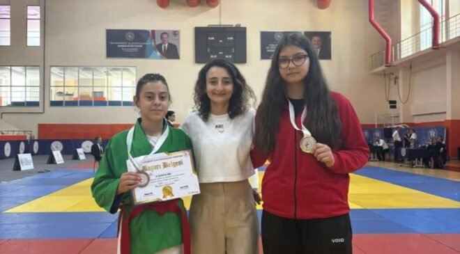 Kütahya Belediyespor, Kuraş Türkiye Şampiyonası’ndan 2 madalyayla döndü