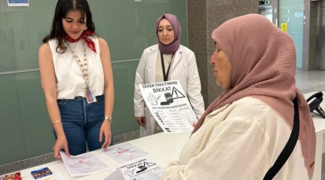 Kütahya Şehir Hastanesi’nden şeker tüketimine karşı farkındalık etkinliği