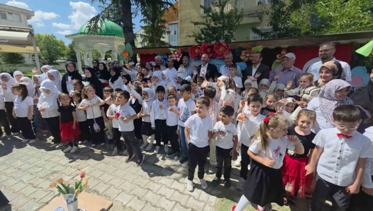 Kütahya Selimiye Kur’an Kursu’nda Çocuk Şenliği coşkusu