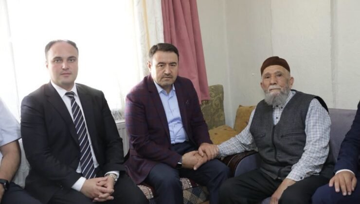 Kütahya Valisi, görev gazisi Mehmet Torun’u evinde ziyaret etti