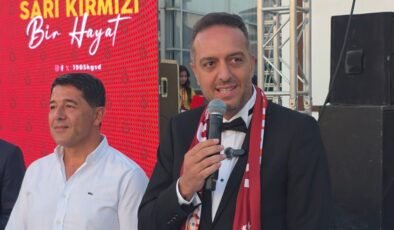 Kütahya’da Galatasaray’ın 26. şampiyonluğu coşkuyla kutlandı