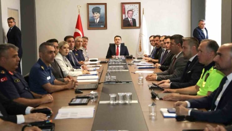 Kütahya’da güvenlik zirvesi, ilave tedbirler masaya yatırıldı