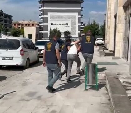 Kütahya’da otobüste tacizden serbest kalmıştı, bu kez 2 çocuğa cinsel istismardan tutuklandı