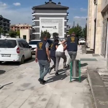 Kütahya’da otobüste tacizden serbest kalmıştı, bu kez 2 çocuğa cinsel istismardan tutuklandı