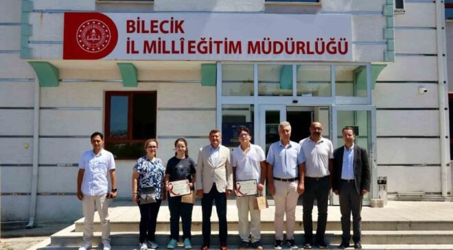 LGS’de dereceye giren öğrenciler ödüllendirildi