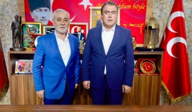AK Partili Eski Meclis Üyesi Mustafa Birsen’den MHP İl Başkanı Ayhan Sezer’e Ziyaret