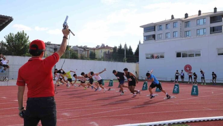Naili Moran Yaş Grupları Atletizm Yarışmaları Kütahya’da tamamlandı