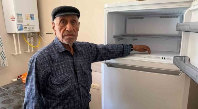 Sahte polisler yaşlı adamın önce elini öptüler sonra buzluktaki 351 bin TL’lik altınları götürdüler
