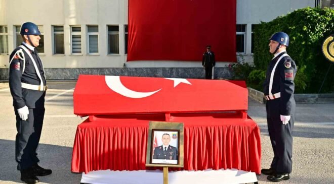 Şehit Uzman Çavuş Mehmet Demirbaş için Eskişehir’de tören düzenlendi