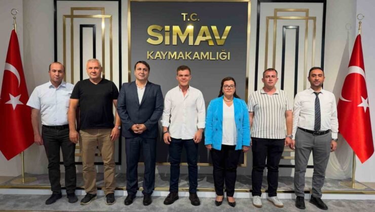 Simav’da Yeşilay Yamaç Paraşütü Mesafe Türkiye Şampiyonası hazırlık toplantısı gerçekleştirildi
